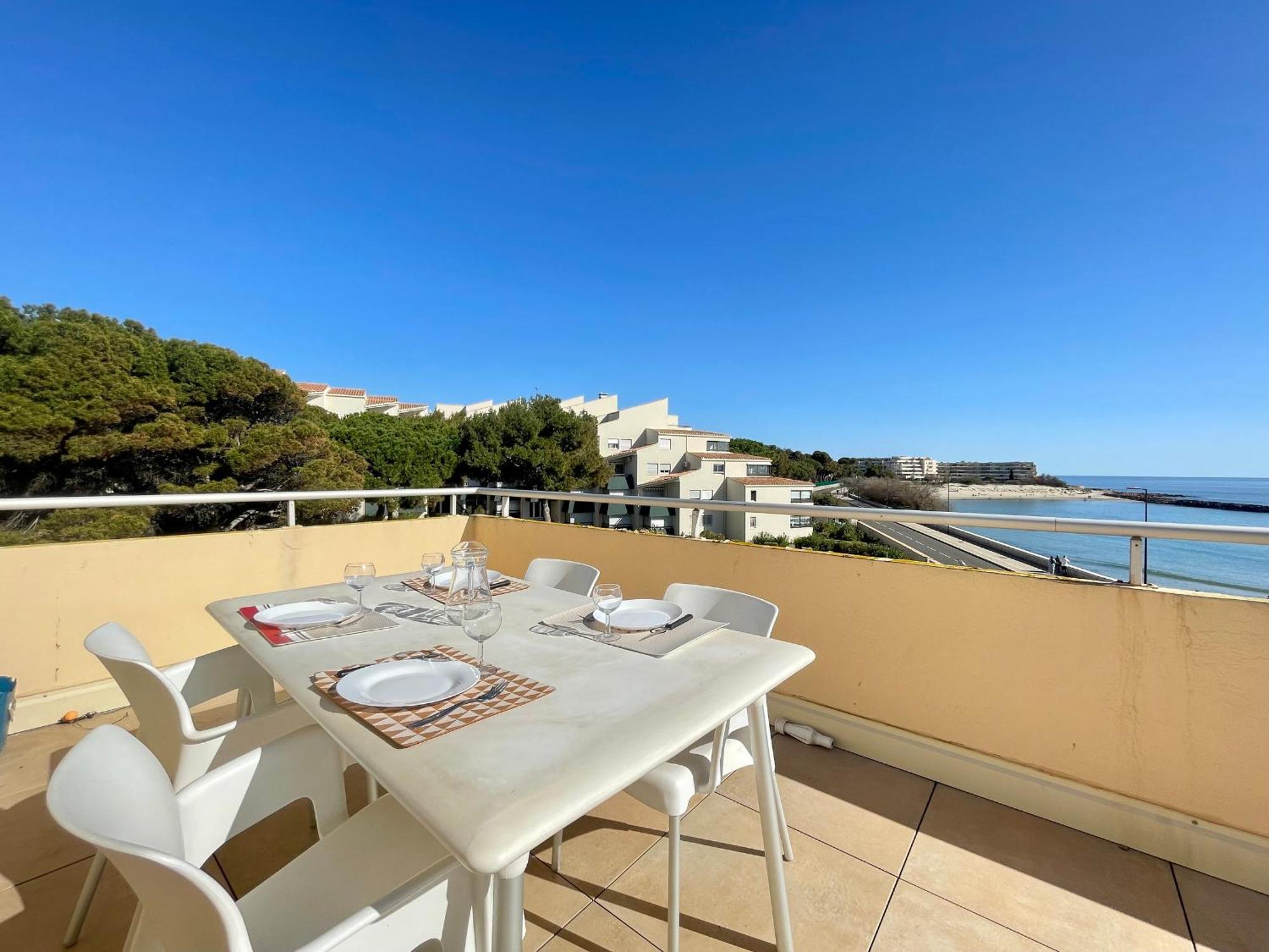 Appartement 2 Pieces Avec Terrasse 25M² Et Parking A 50M De La Plage - Fr-1-338-114 Sète Dış mekan fotoğraf